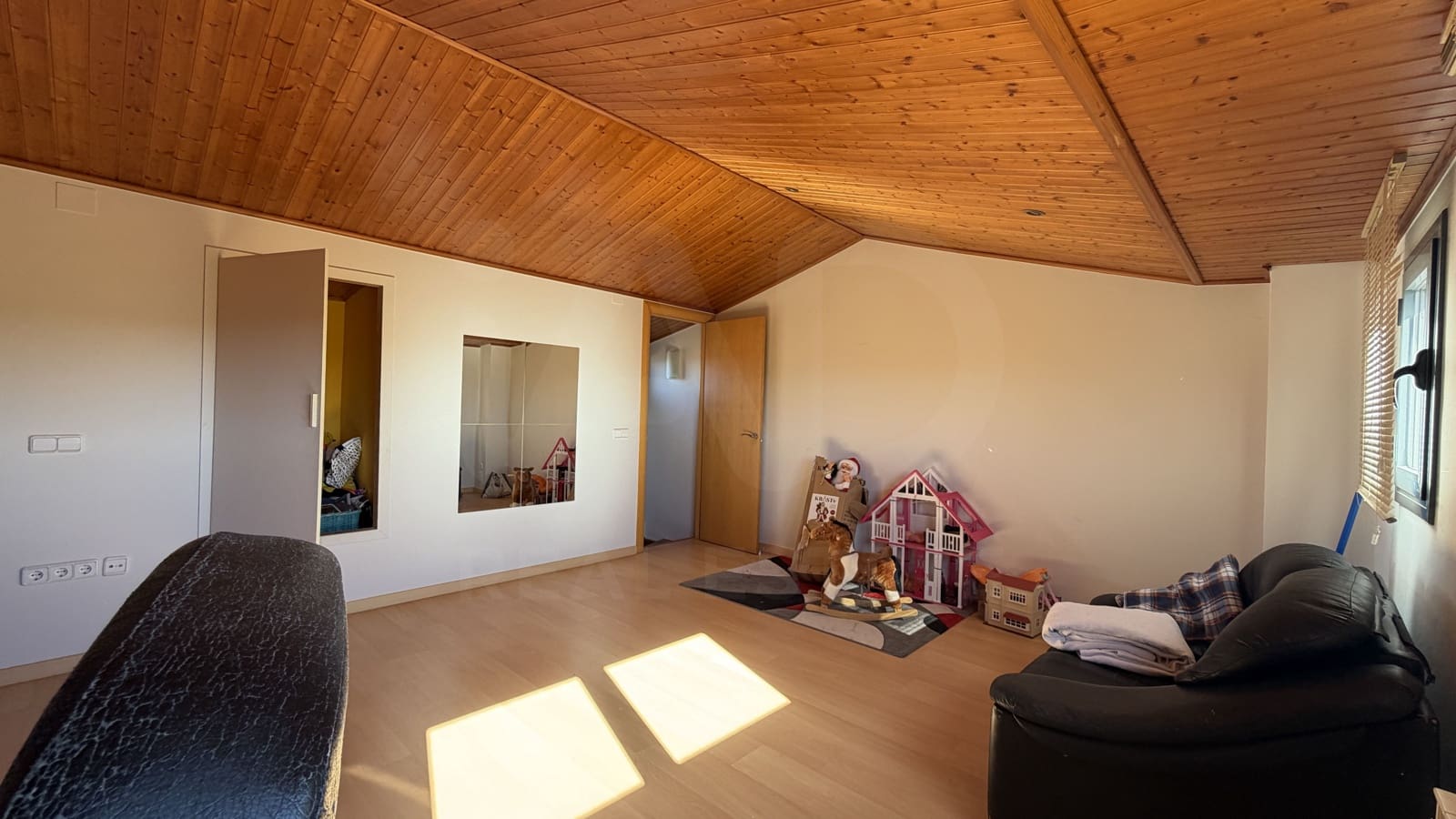 3 bedroom Townhouse for sale in Juneda with garage - € 220,000 (Ref: 10042047)