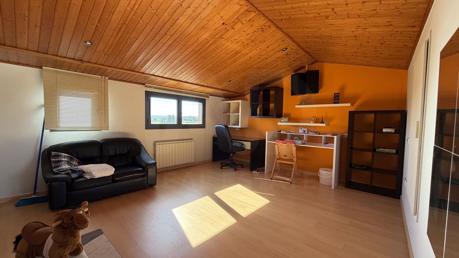 3 bedroom Townhouse for sale in Juneda with garage - € 220,000 (Ref: 10042047)