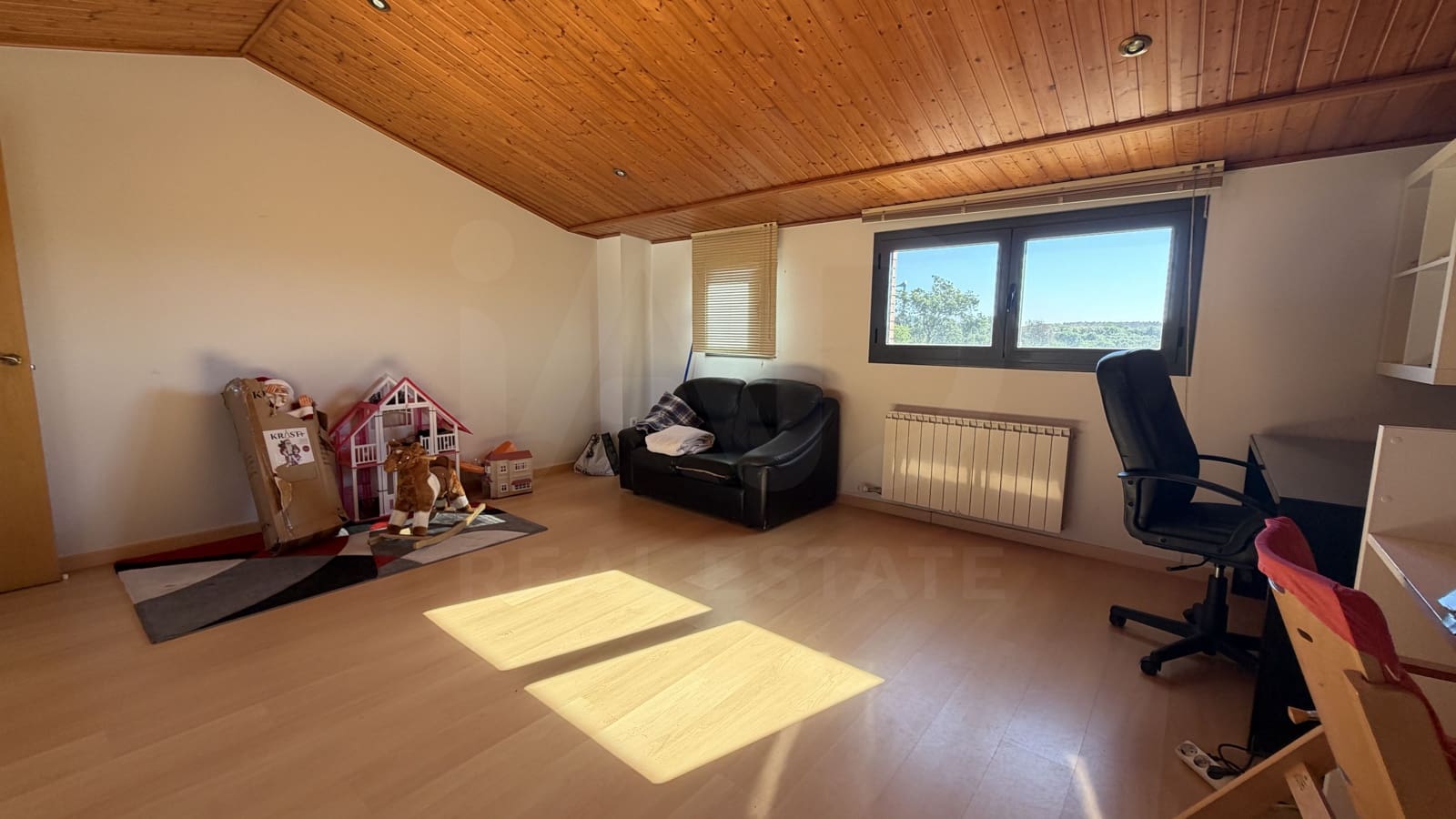 3 bedroom Townhouse for sale in Juneda with garage - € 220,000 (Ref: 10042047)