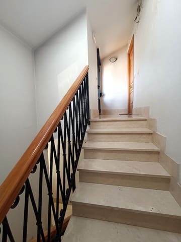 Local Commercial à vendre à Sahagún - 310 000 € (Ref: 10042052)
