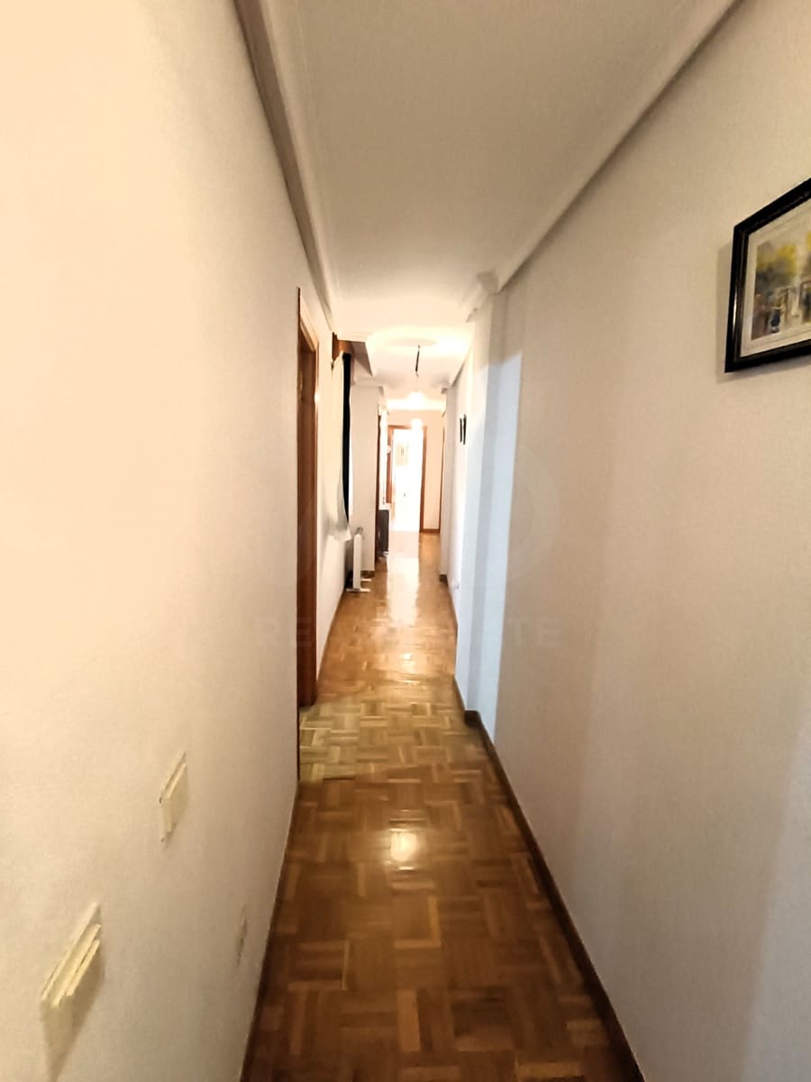 Local Commercial à vendre à Sahagun - 310 000 € (Ref: 10042052)