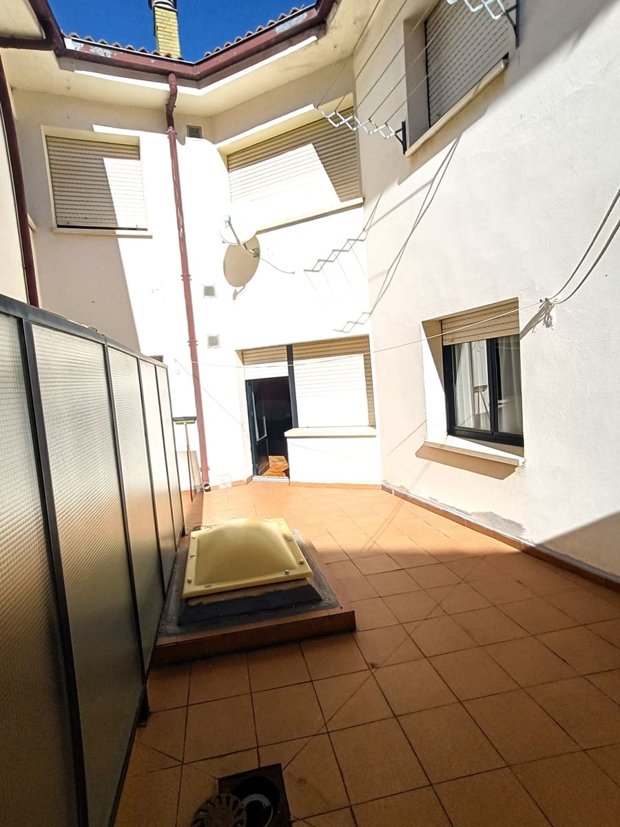Local Commercial à vendre à Sahagun - 310 000 € (Ref: 10042052)
