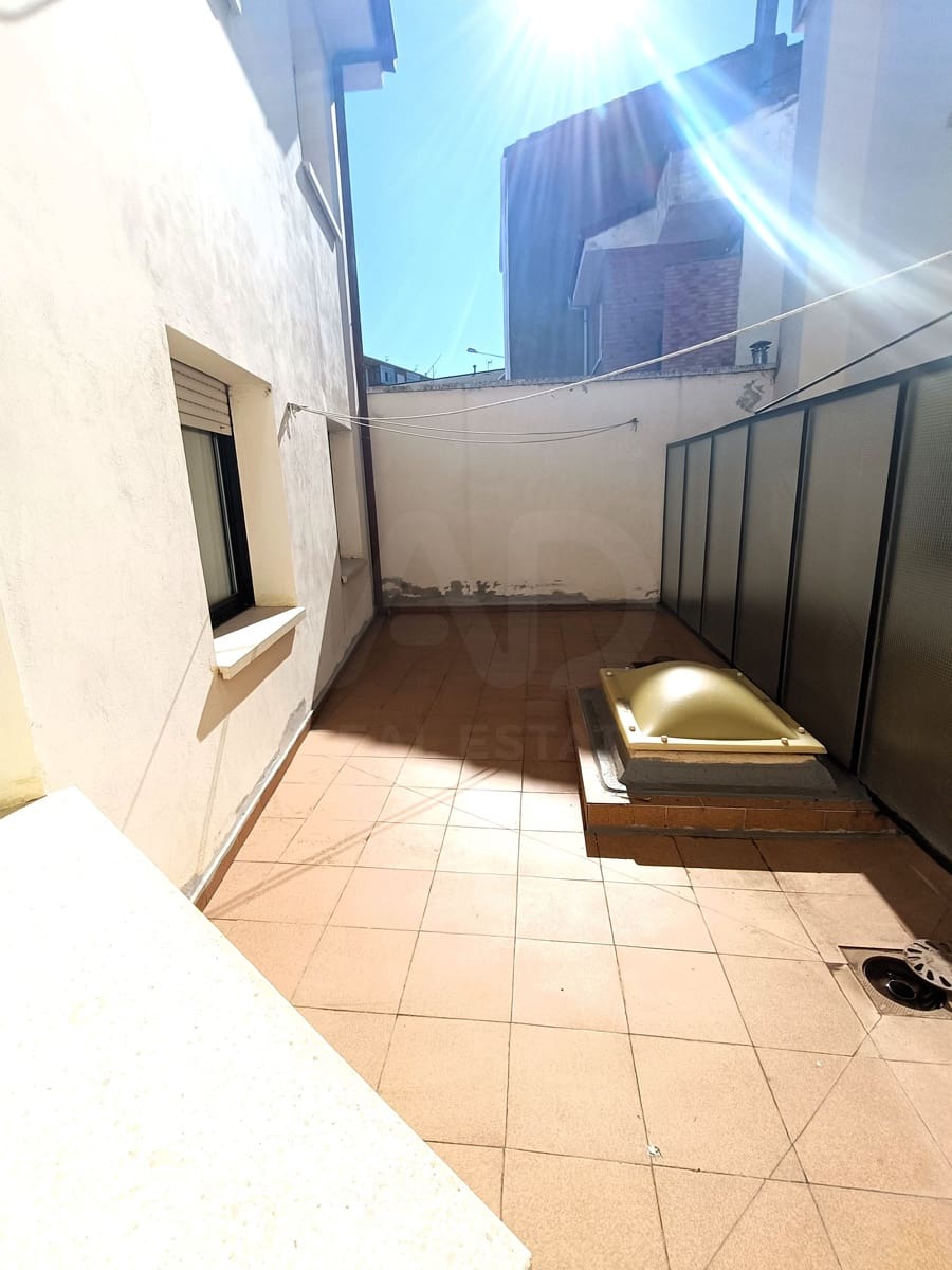 Local Commercial à vendre à Sahagun - 310 000 € (Ref: 10042052)