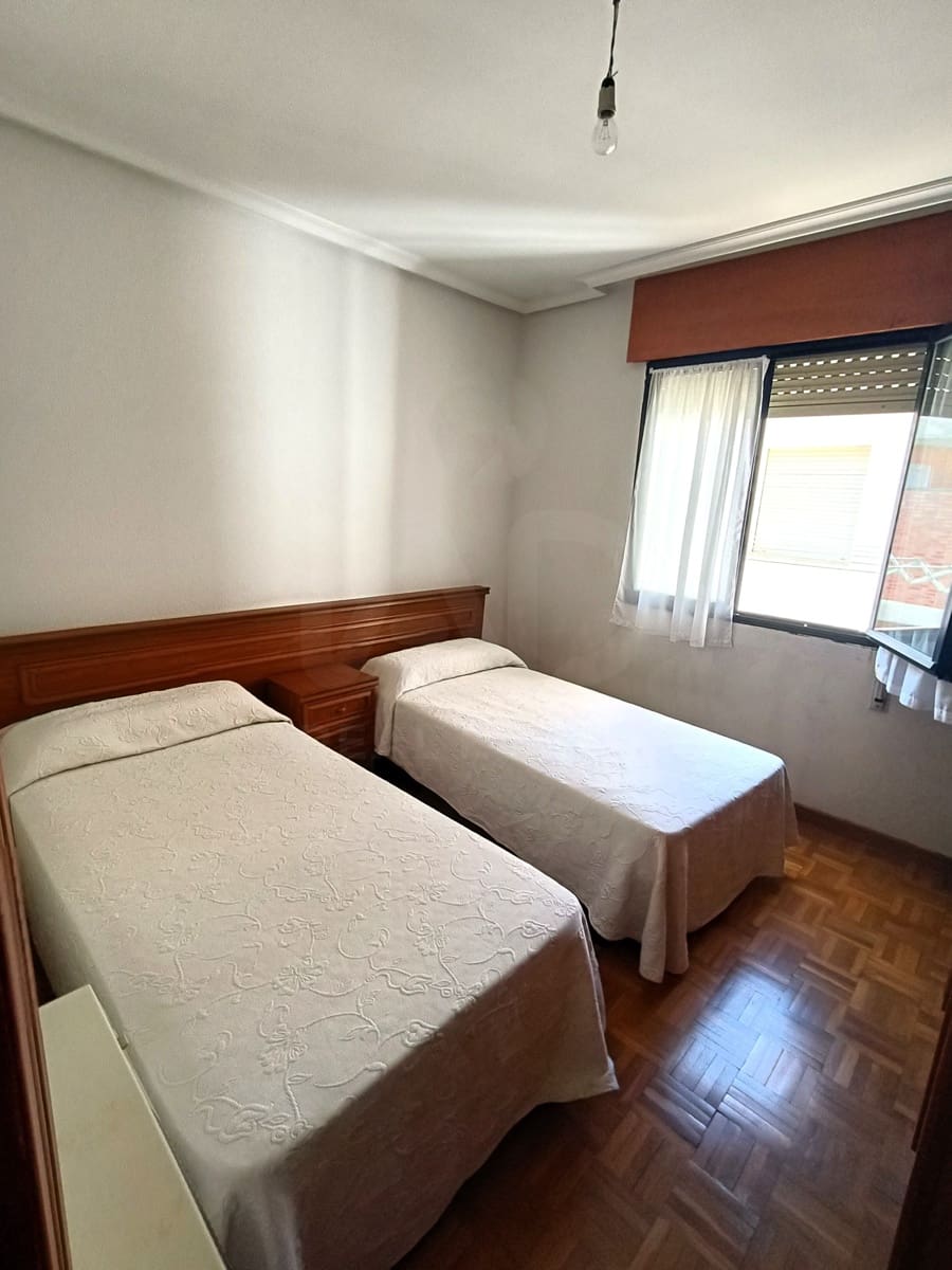 Local Commercial à vendre à Sahagun - 310 000 € (Ref: 10042052)