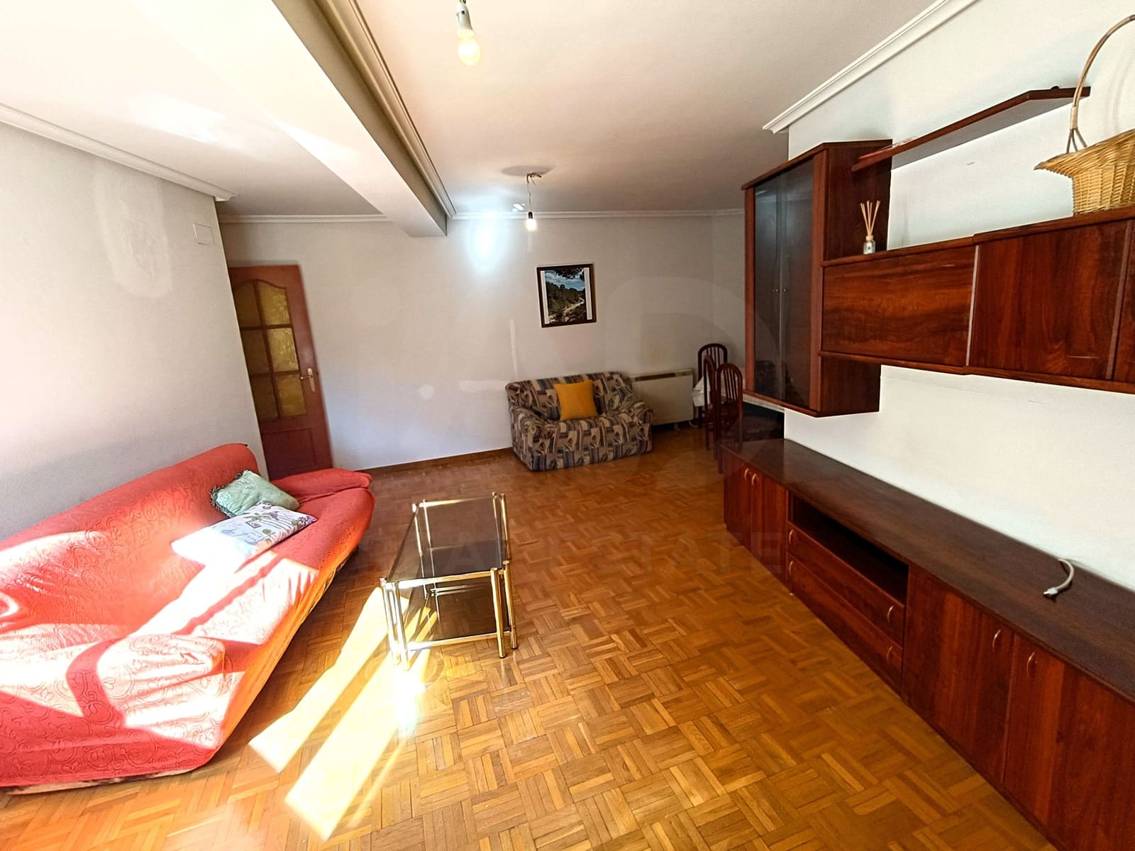 Local Commercial à vendre à Sahagun - 310 000 € (Ref: 10042052)