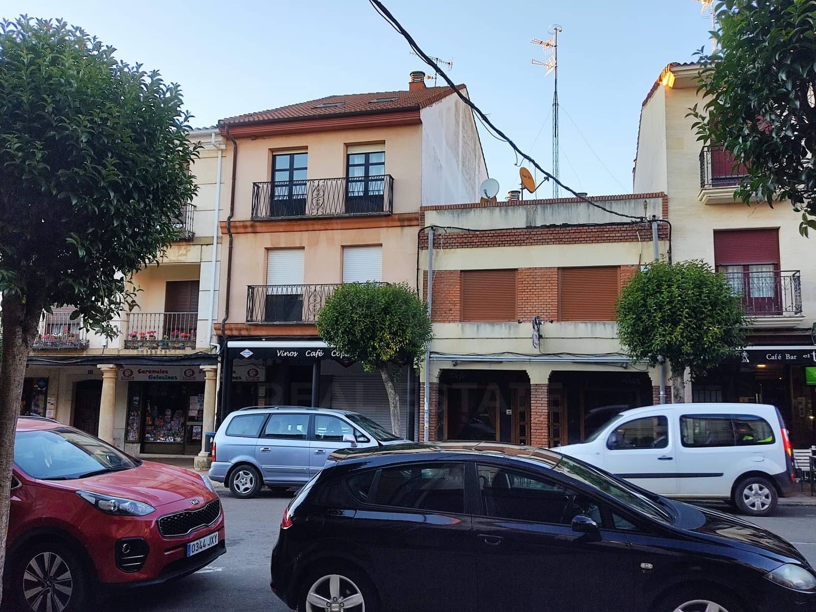 Local Commercial à vendre à Sahagun - 310 000 € (Ref: 10042052)