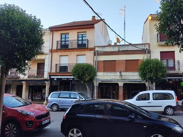Local Commercial à vendre à Sahagún - 310 000 € (Ref: 10042052)
