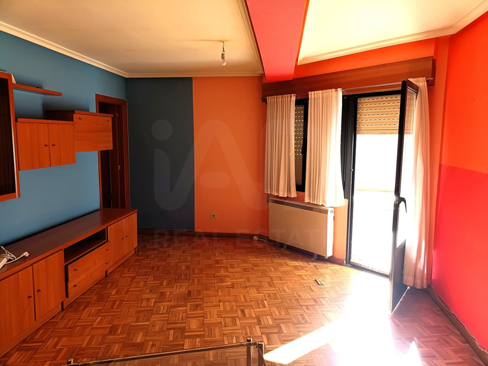 Local Commercial à vendre à Sahagun - 310 000 € (Ref: 10042052)