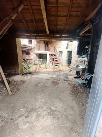 Commercial for sale in Vegaquemada - € 29,900 (Ref: 10042395)