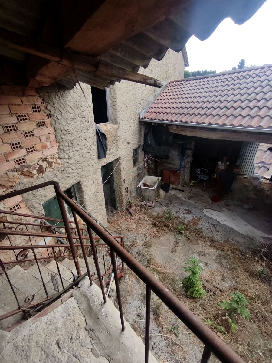 Commercial for sale in Vegaquemada - € 29,900 (Ref: 10042395)