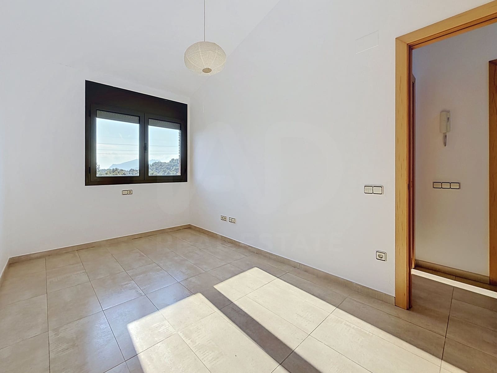 3 bedroom Townhouse for sale in Terrassa with garage - € 368,000 (Ref: 10042404)