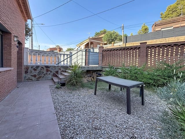 3 quarto Casa em Banda para venda em Terrassa com garagem - 368 000 € (Ref: 10042404)
