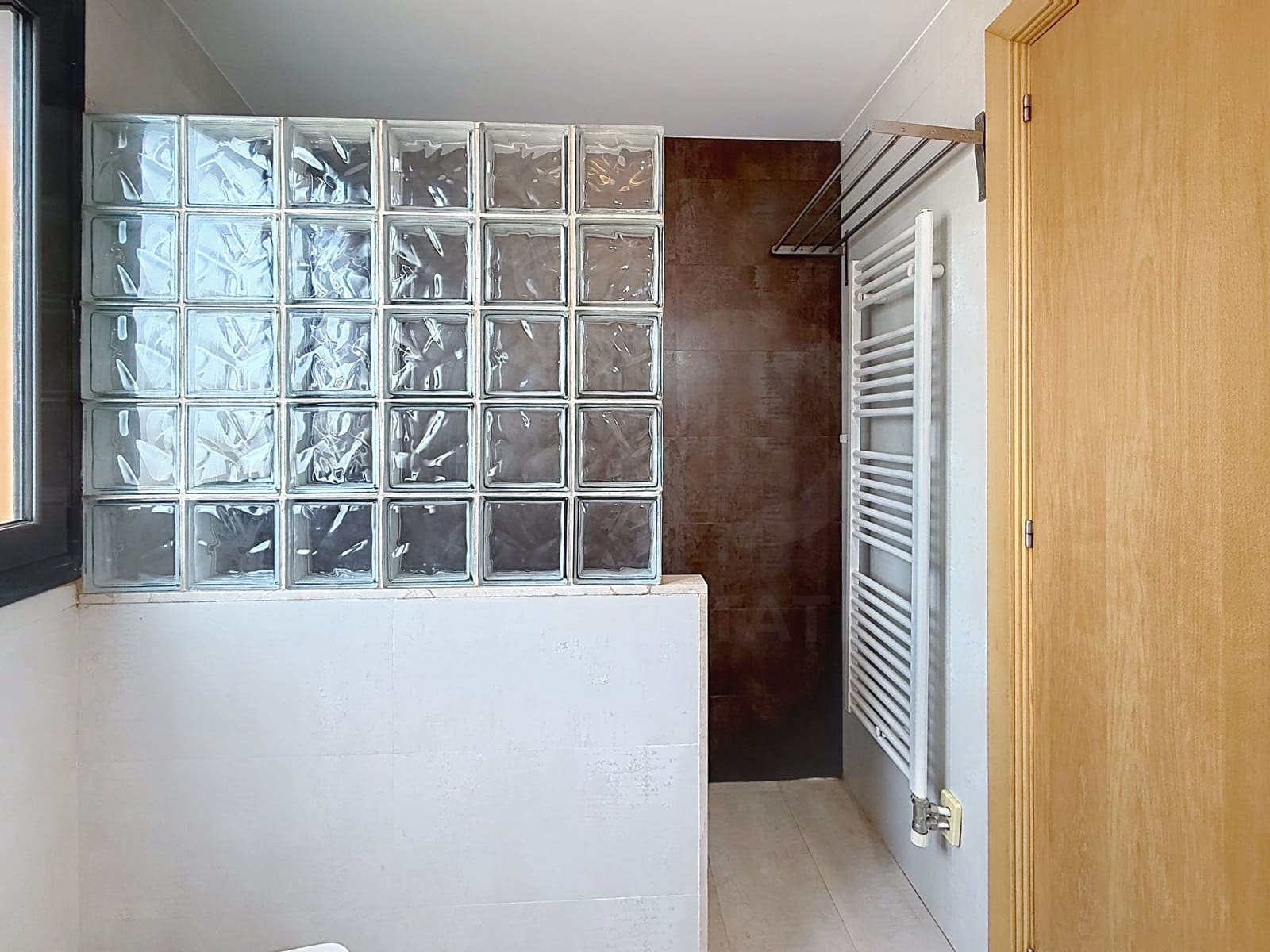 3 bedroom Townhouse for sale in Terrassa with garage - € 368,000 (Ref: 10042404)