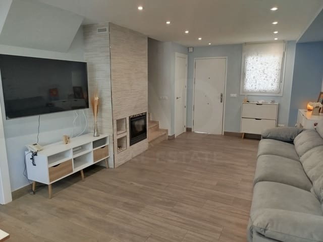 4 Zimmer Villa zu verkaufen in Cómpeta - 445.000 € (Ref: 10042409)