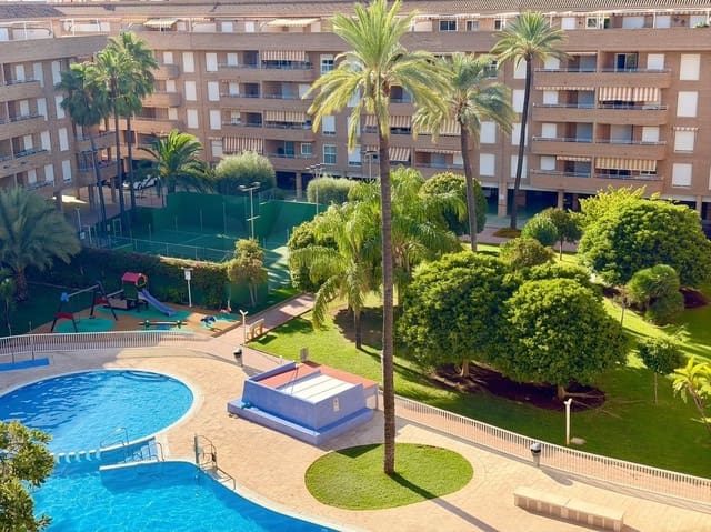 Apartamento de 3 habitaciones en Dénia en alquiler con piscina garaje - 1.200 € (Ref: 10042411)