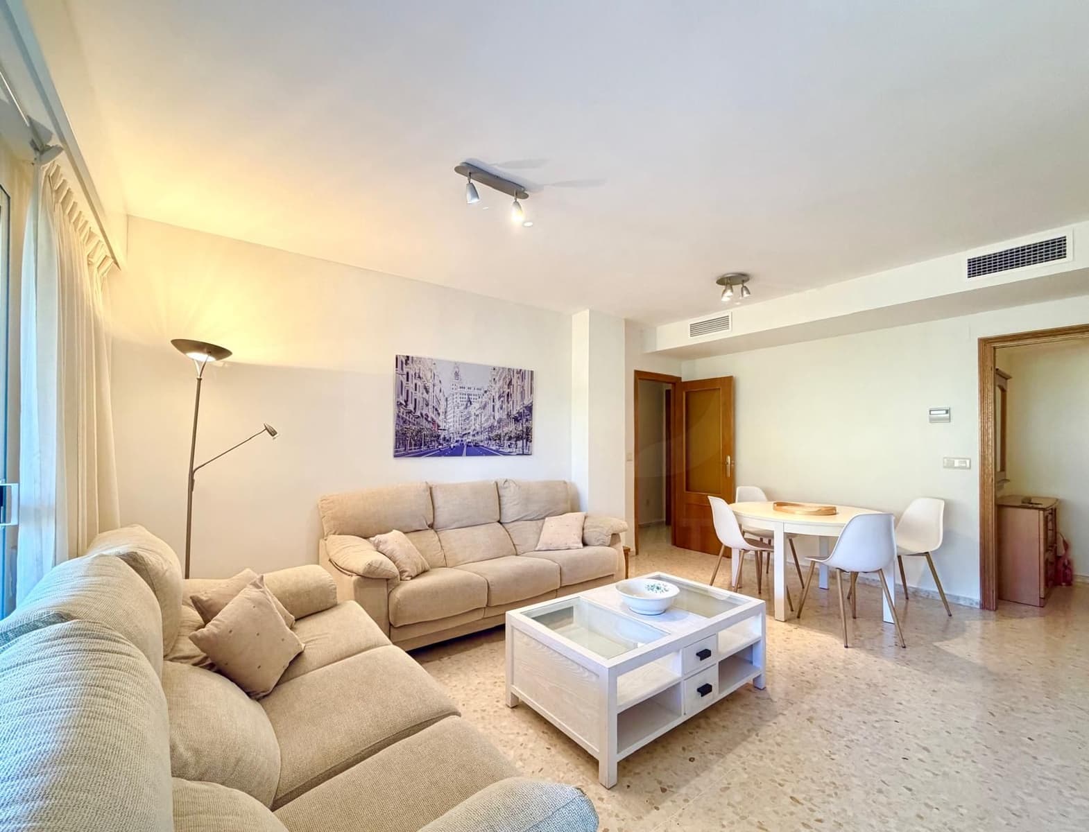 3 soveværelse Lejlighed til leje i Denia med swimmingpool garage - € 1.200 (Ref: 10042411)