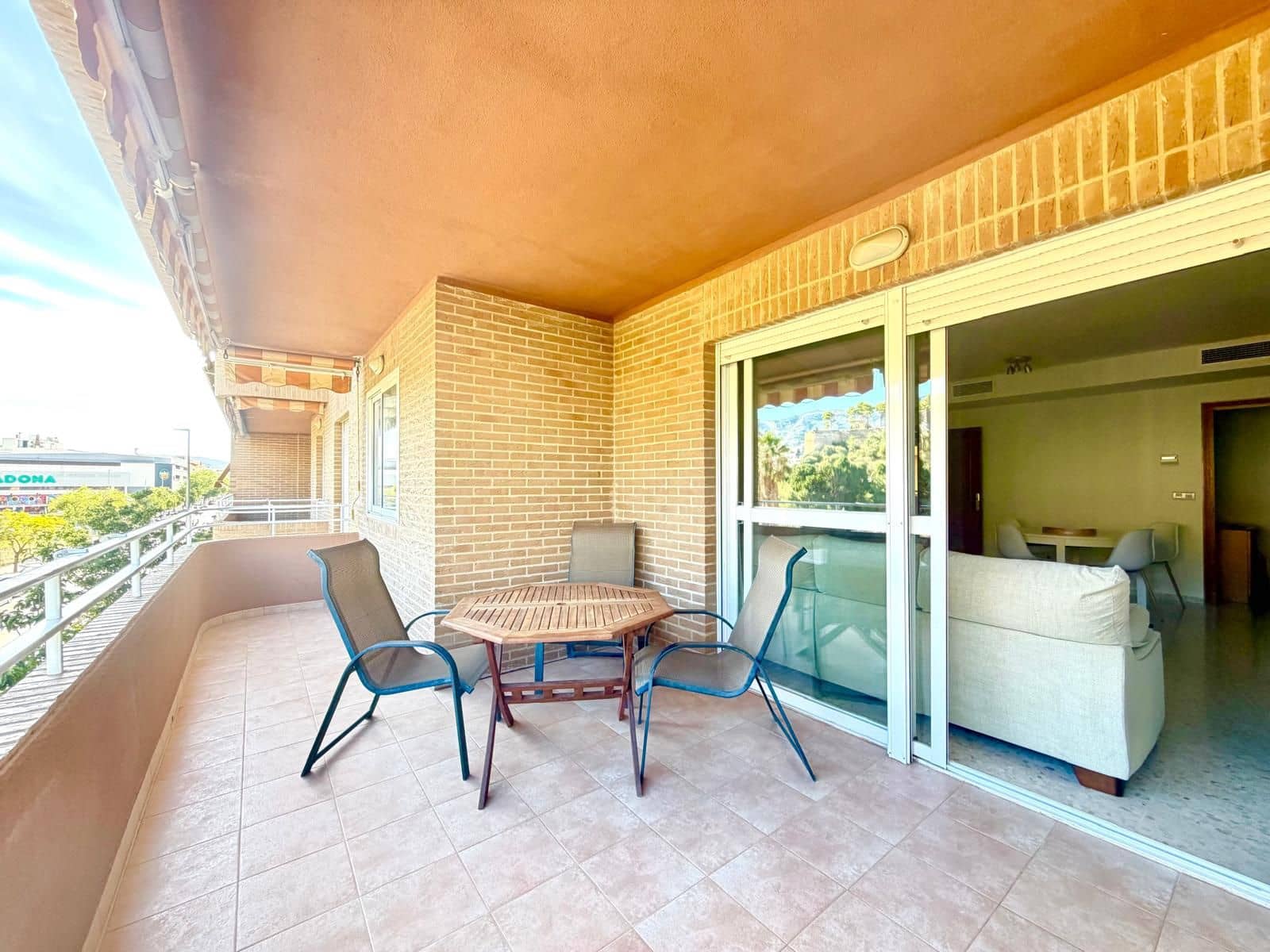 3 soveværelse Lejlighed til leje i Denia med swimmingpool garage - € 1.200 (Ref: 10042411)