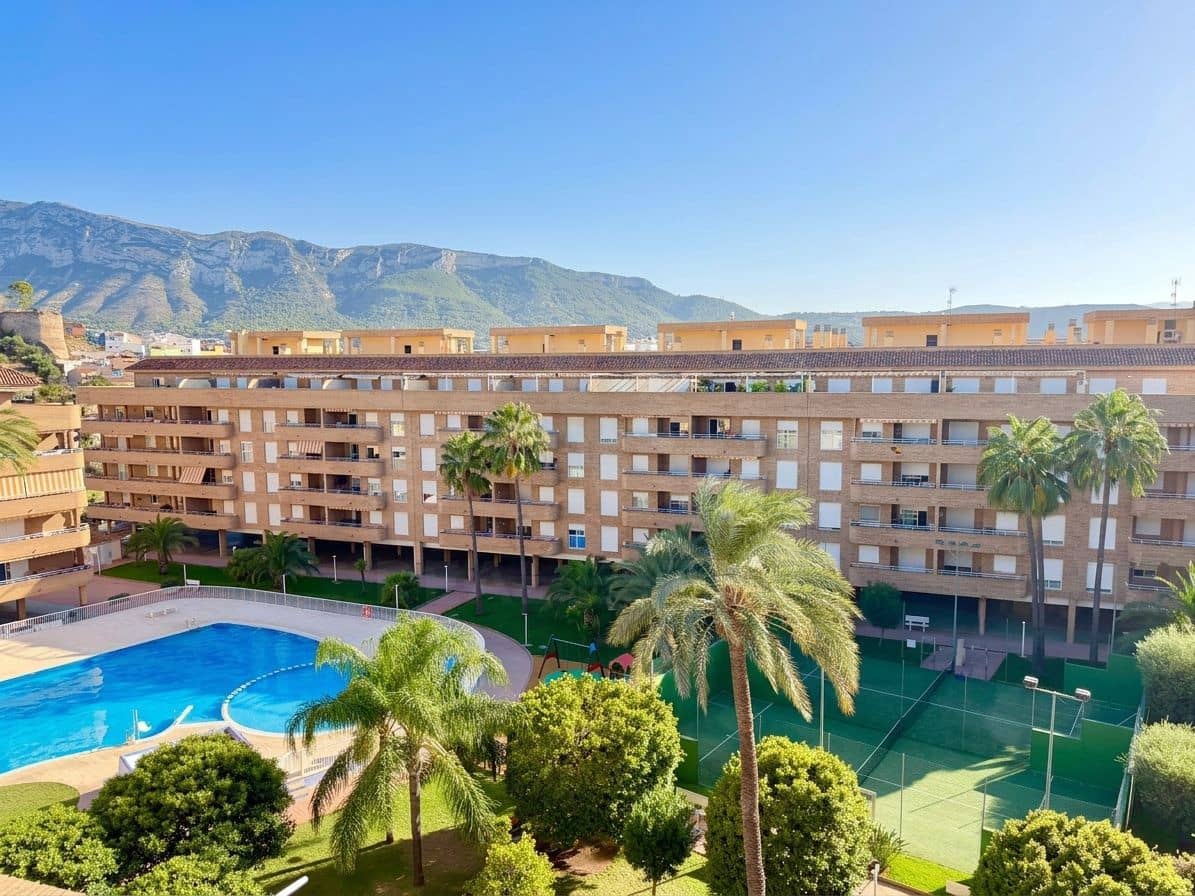 3 soveværelse Lejlighed til leje i Denia med swimmingpool garage - € 1.200 (Ref: 10042411)
