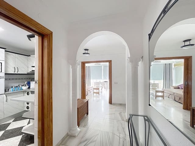 3 makuuhuone Huvila vuokrattavana paikassa Carretera de Cadiz, Málaga kaupunki - 1 300 € (Ref: 10042412)