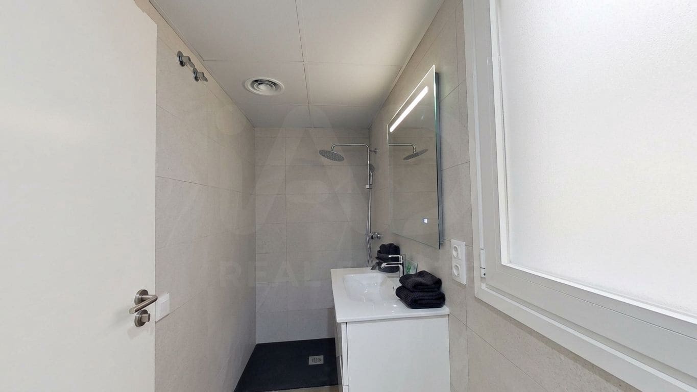 2 bedroom Apartment for sale in Cambrils with pool - € 330,000 (Ref: 10043086)