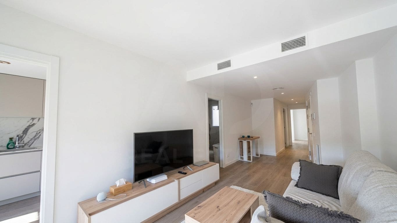 2 bedroom Apartment for sale in Cambrils with pool - € 330,000 (Ref: 10043086)