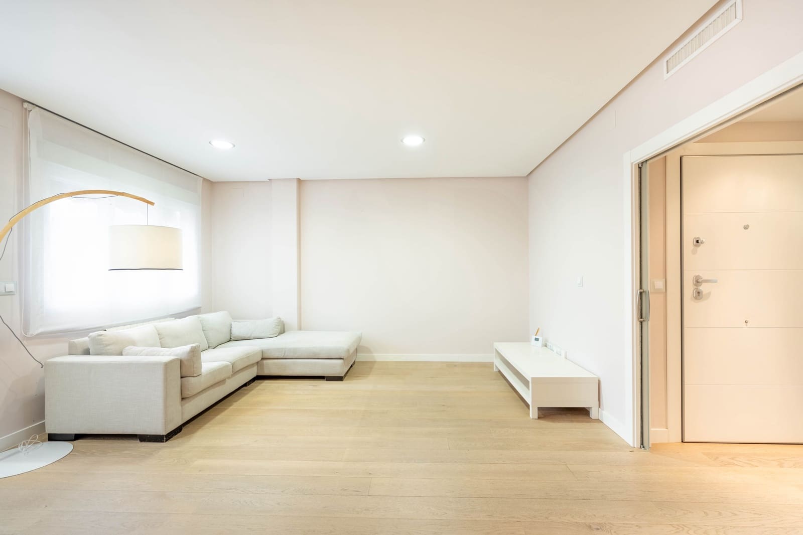 2 quarto Apartamento para arrendar em Madrid cidade - 1 650 € (Ref: 10043089)