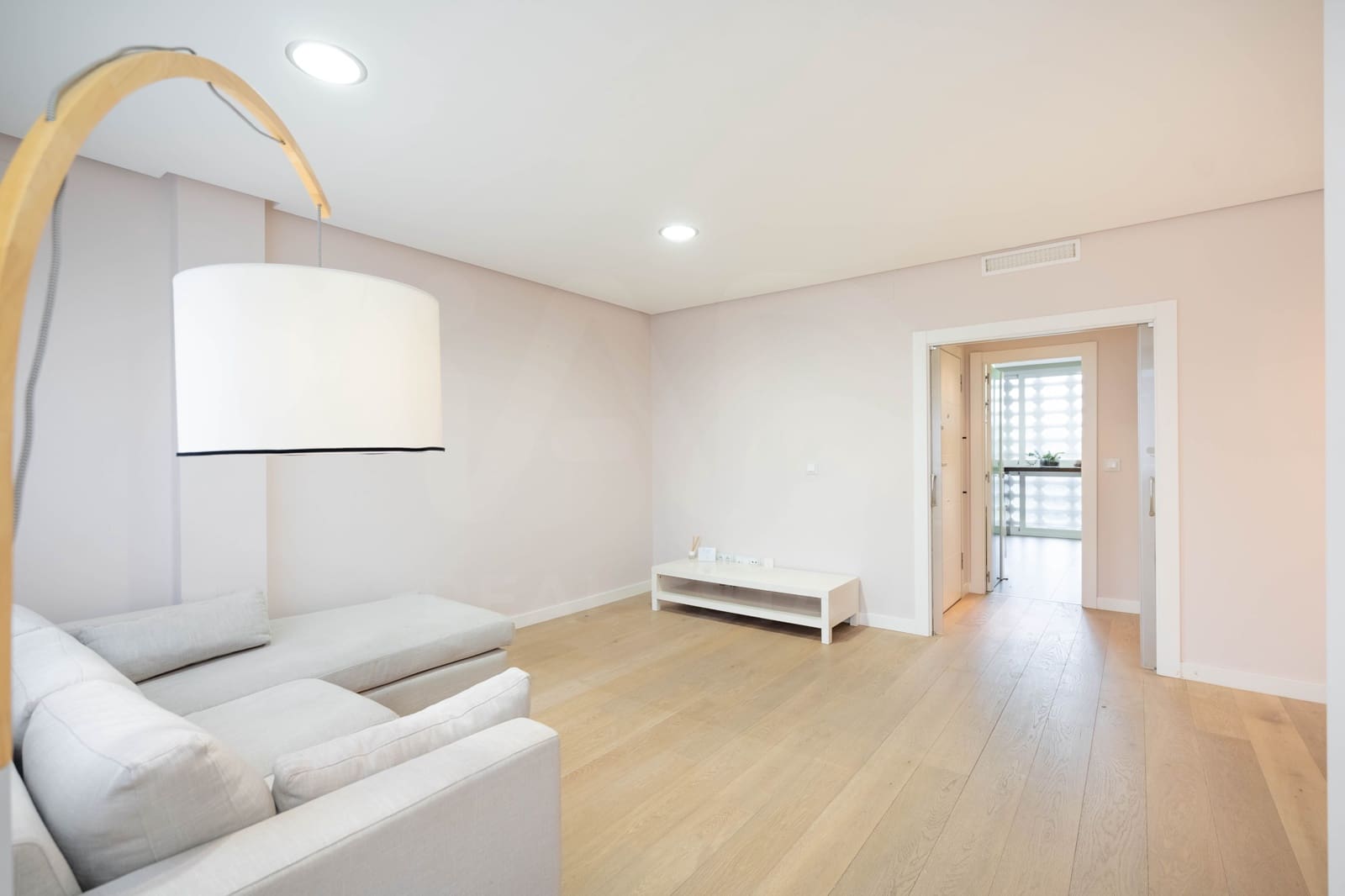 2 quarto Apartamento para arrendar em Madrid cidade - 1 650 € (Ref: 10043089)