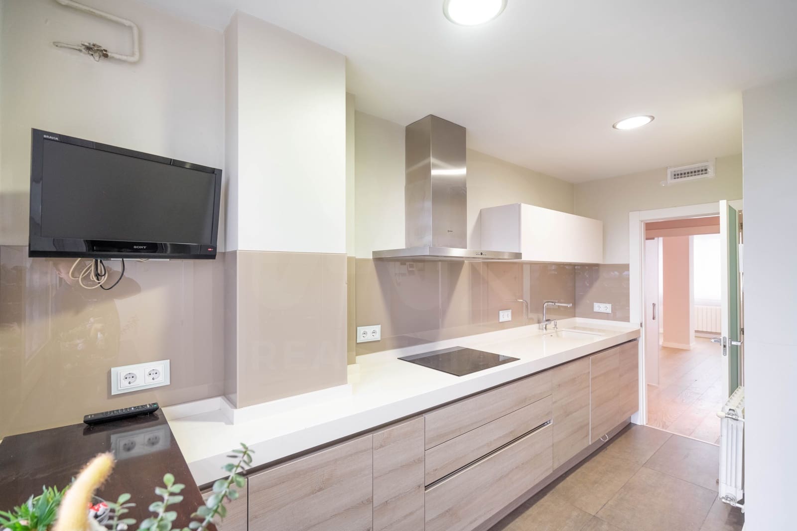 2 quarto Apartamento para arrendar em Madrid cidade - 1 650 € (Ref: 10043089)