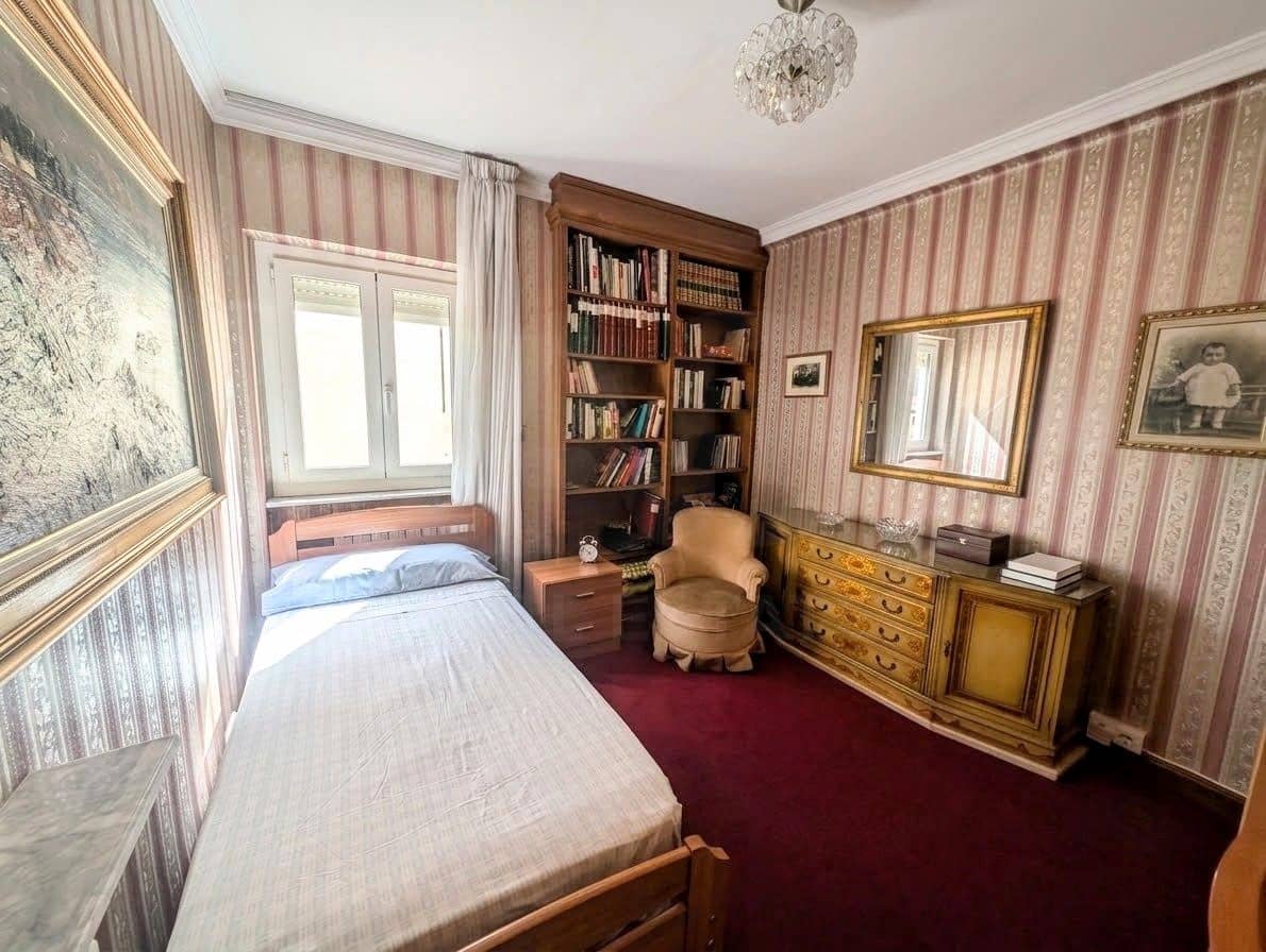 3 bedroom Apartment for sale in Tortosa - € 198,000 (Ref: 10044116)