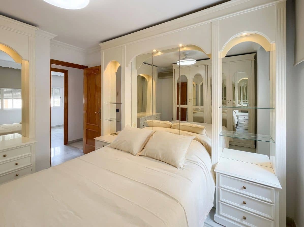 3 soverom Leilighet til leie i Malaga by - € 1 300 (Ref: 10044122)