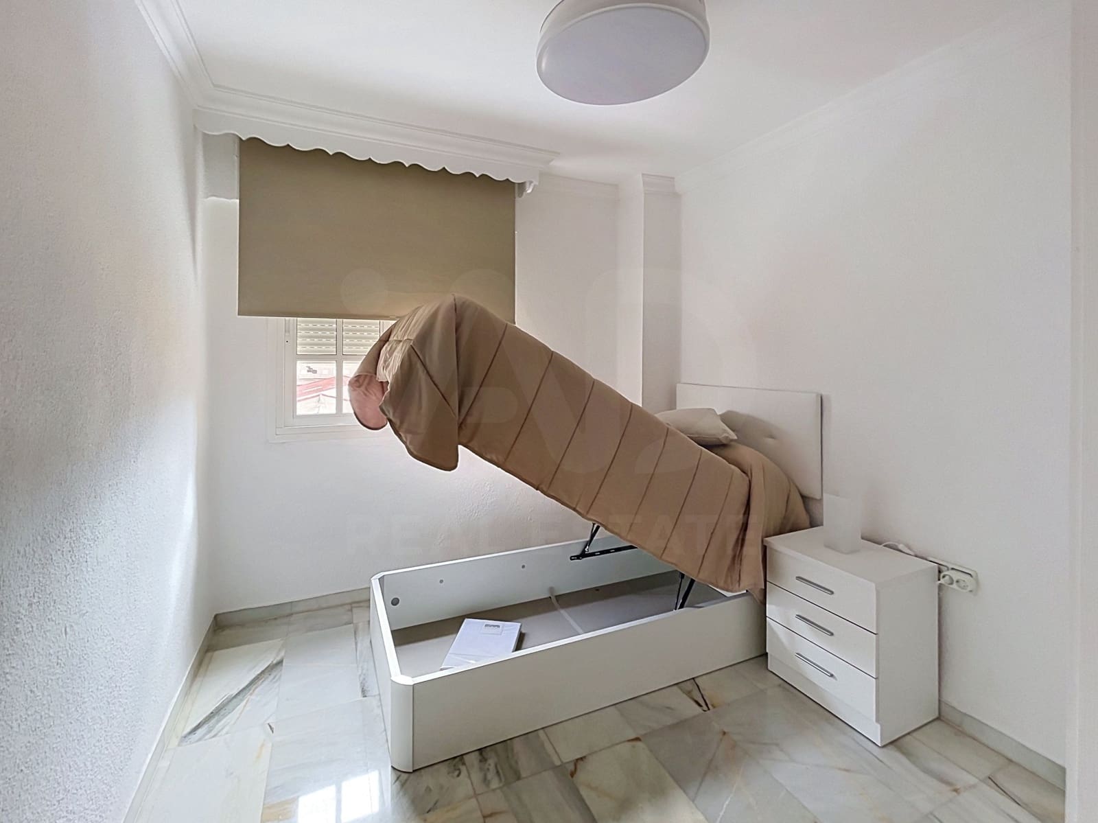 3 soverom Leilighet til leie i Malaga by - € 1 300 (Ref: 10044122)