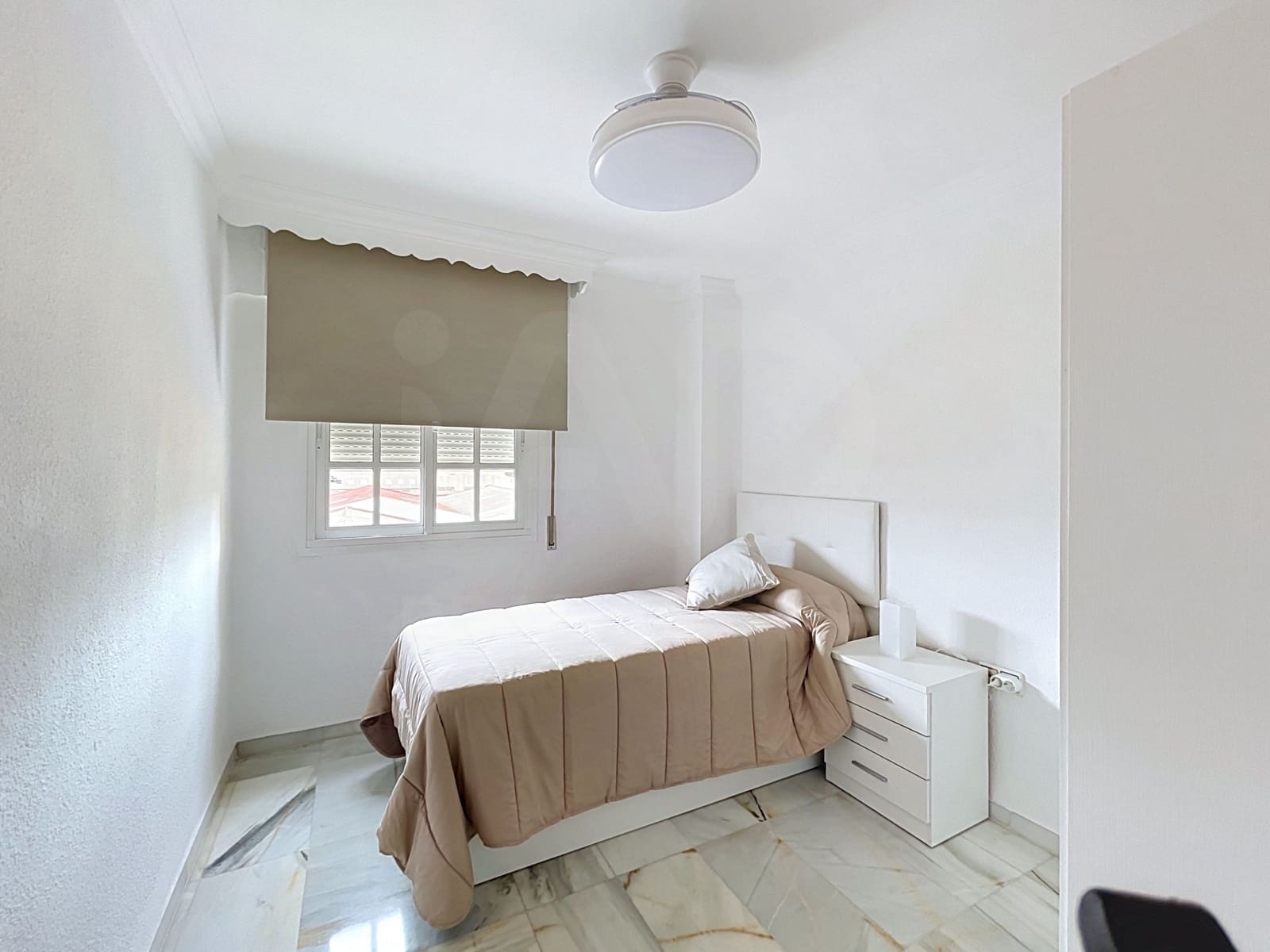 3 soverom Leilighet til leie i Malaga by - € 1 300 (Ref: 10044122)