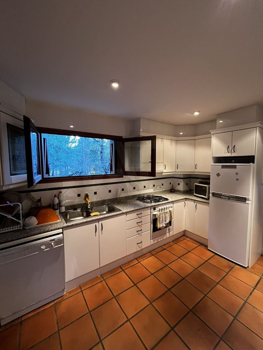 4 quarto Casa em Banda para venda em Saldes com garagem - 425 000 € (Ref: 10044338)