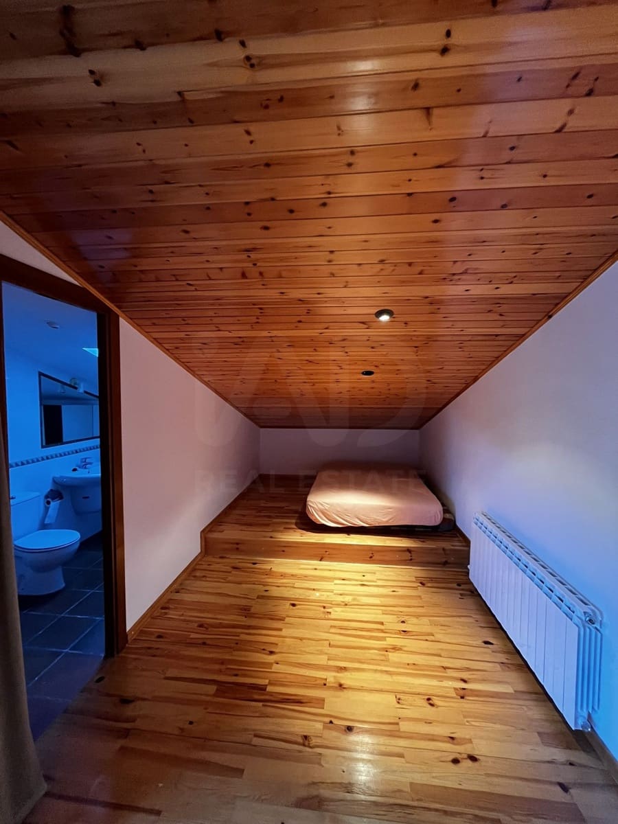 4 quarto Casa em Banda para venda em Saldes com garagem - 425 000 € (Ref: 10044338)