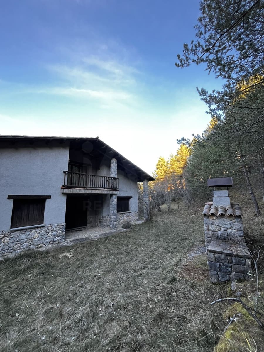 4 quarto Casa em Banda para venda em Saldes com garagem - 425 000 € (Ref: 10044338)
