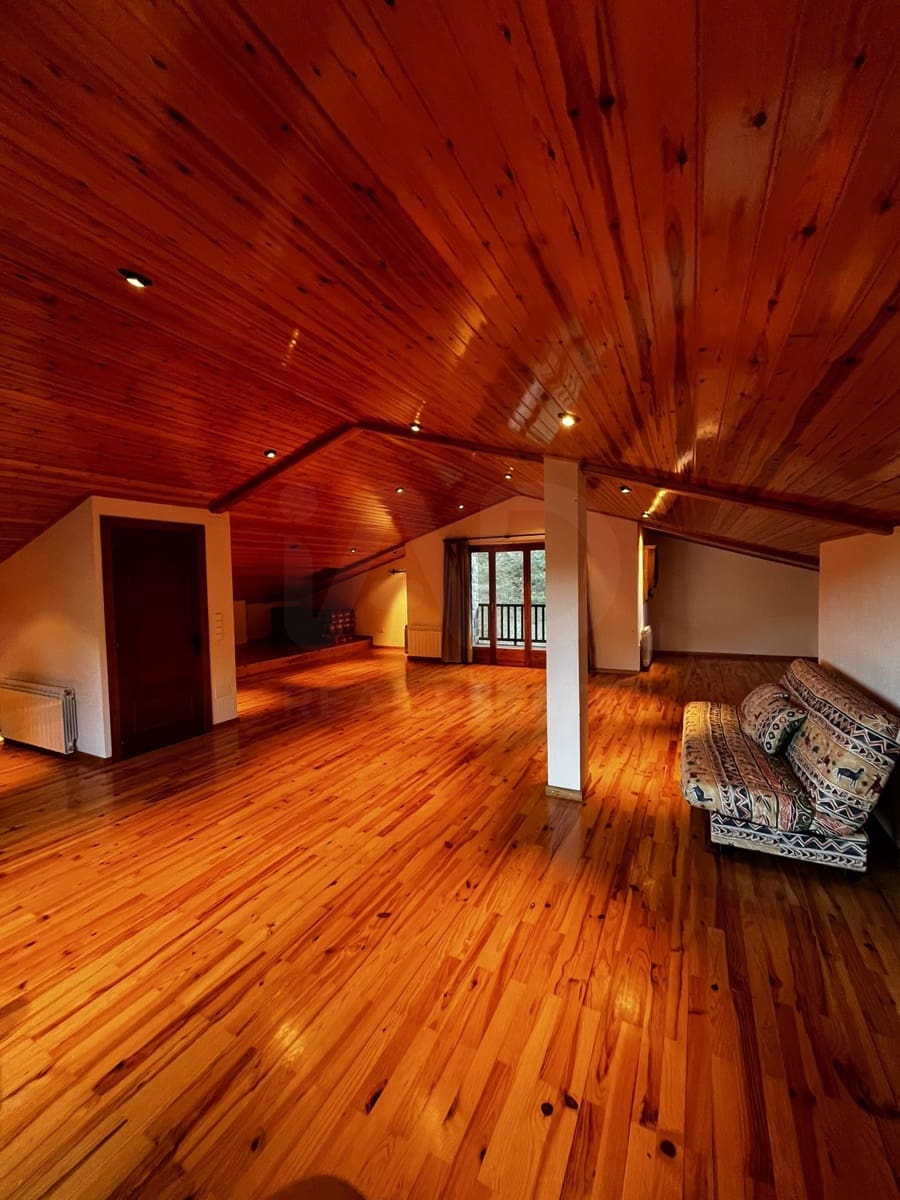 4 quarto Casa em Banda para venda em Saldes com garagem - 425 000 € (Ref: 10044338)
