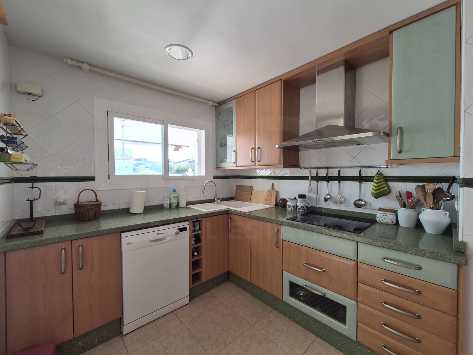 Casa de 4 habitaciones en Benicàssim en venta con piscina garaje - 395.000 € (Ref: 10044341)