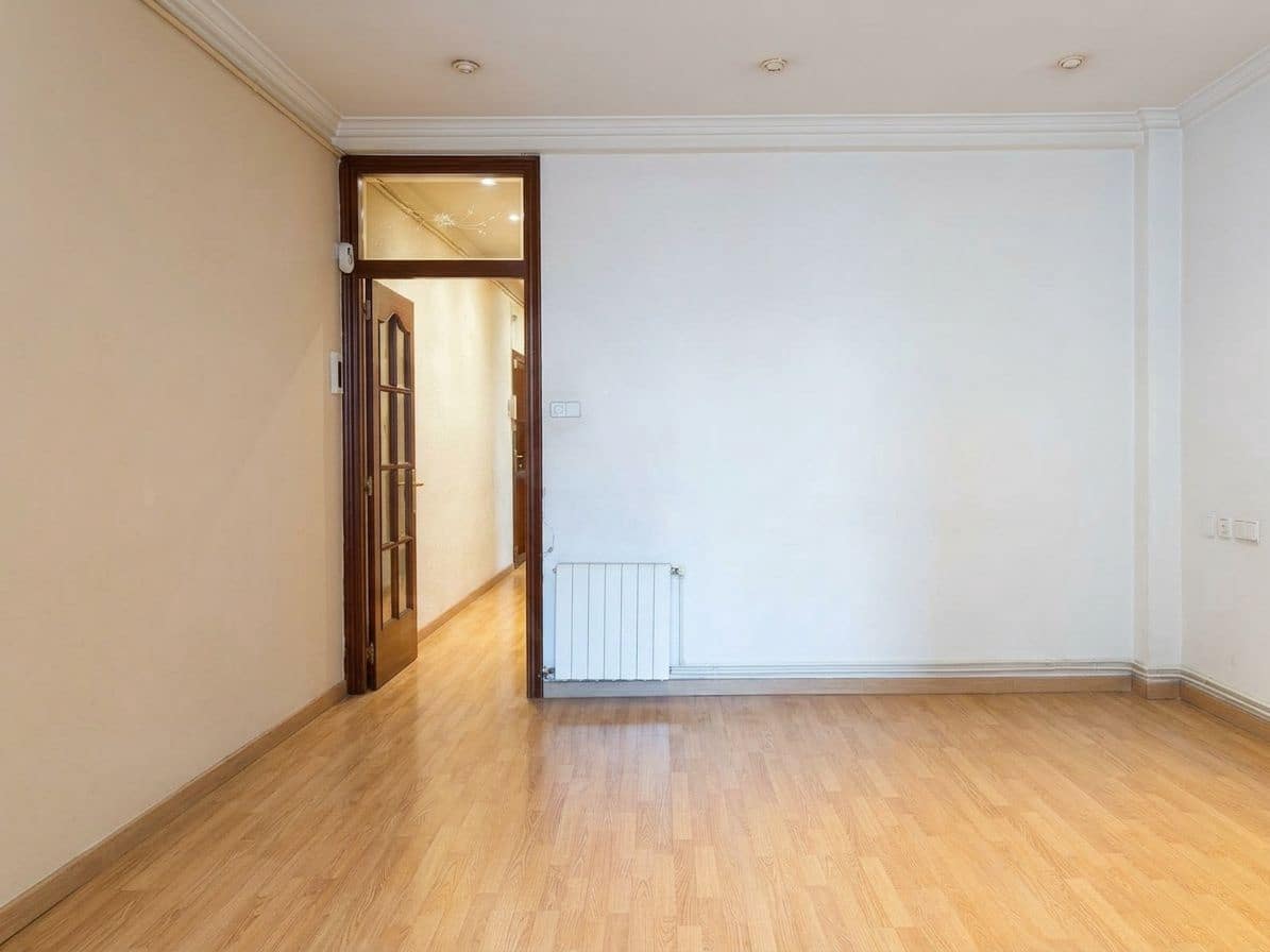 3 slaapkamer Appartement te koop in Barcelona stad - € 550.000 (Ref: 10045967)