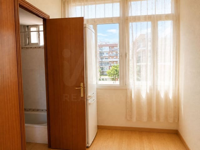 3 slaapkamer Appartement te koop in El Poblenou, Barcelona stad - € 550.000 (Ref: 10045967)