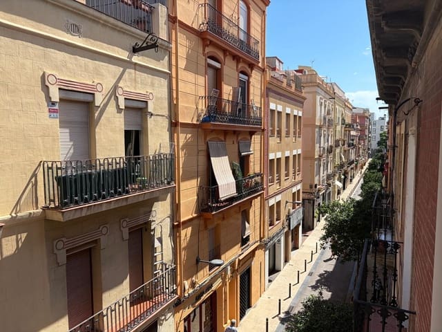 3 slaapkamer Appartement te koop in El Poblenou, Barcelona stad - € 550.000 (Ref: 10045967)