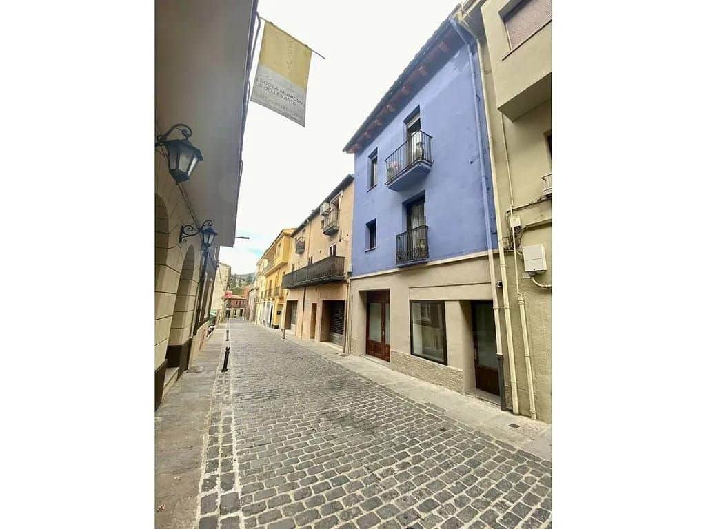 Apartment for sale in Sant Joan les Fonts - € 148,000 (Ref: 10045970)