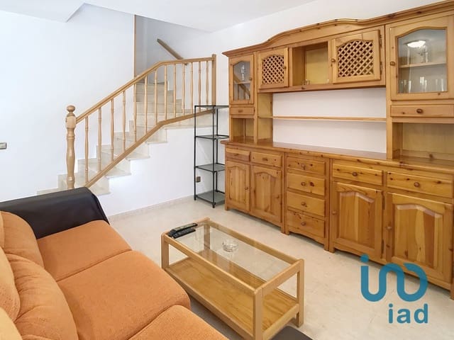 4 chambre Villa/Maison Mitoyenne à vendre à Roda de Barà - 309 500 € (Ref: 10045973)
