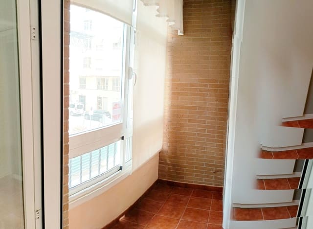 2 slaapkamer Appartement te koop in Torrellano, Elche / Elx met garage - € 195.000 (Ref: 10045979)