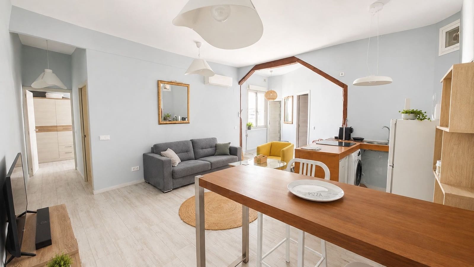 2 soveværelse Lejlighed til leje i Madrid by - € 1.600 (Ref: 10046000)