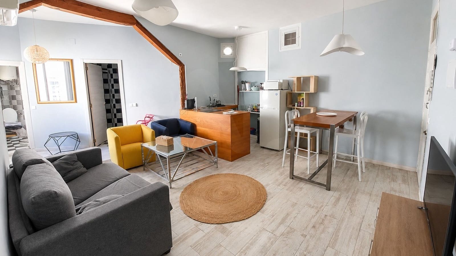 2 soveværelse Lejlighed til leje i Madrid by - € 1.600 (Ref: 10046000)