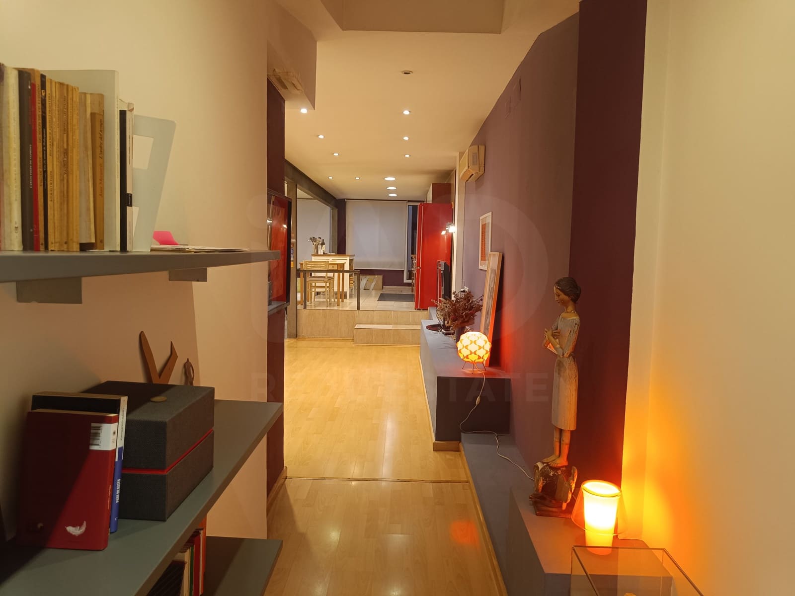 1 soverom Kommersiell til salgs i Barcelona by - € 180 000 (Ref: 10046001)