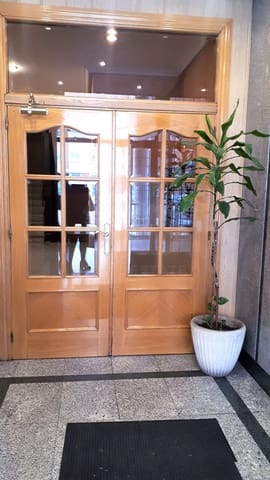 Apartamento de 2 habitaciones en León ciudad en alquiler - 800 € (Ref: 10046002)