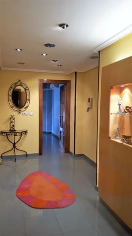 Apartamento de 2 habitaciones en León ciudad en alquiler - 800 € (Ref: 10046002)