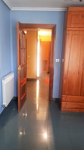 Apartamento de 2 habitaciones en León ciudad en alquiler - 800 € (Ref: 10046002)