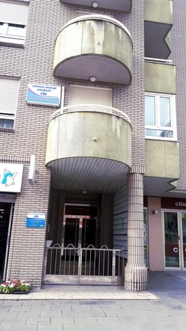 Apartamento de 2 habitaciones en León ciudad en alquiler - 800 € (Ref: 10046002)